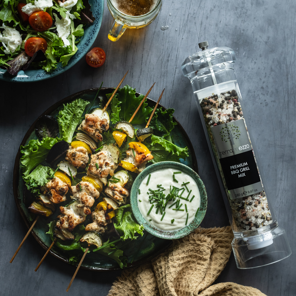 MEDITERRANEAN CHICKEN AND VEGETABLE SKEWERS